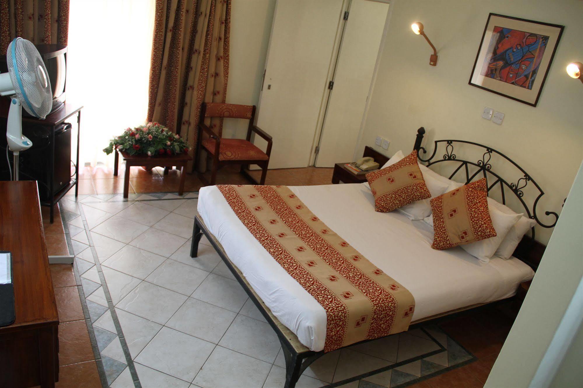 Sentrim 680 Hotel Nairobi Zewnętrze zdjęcie