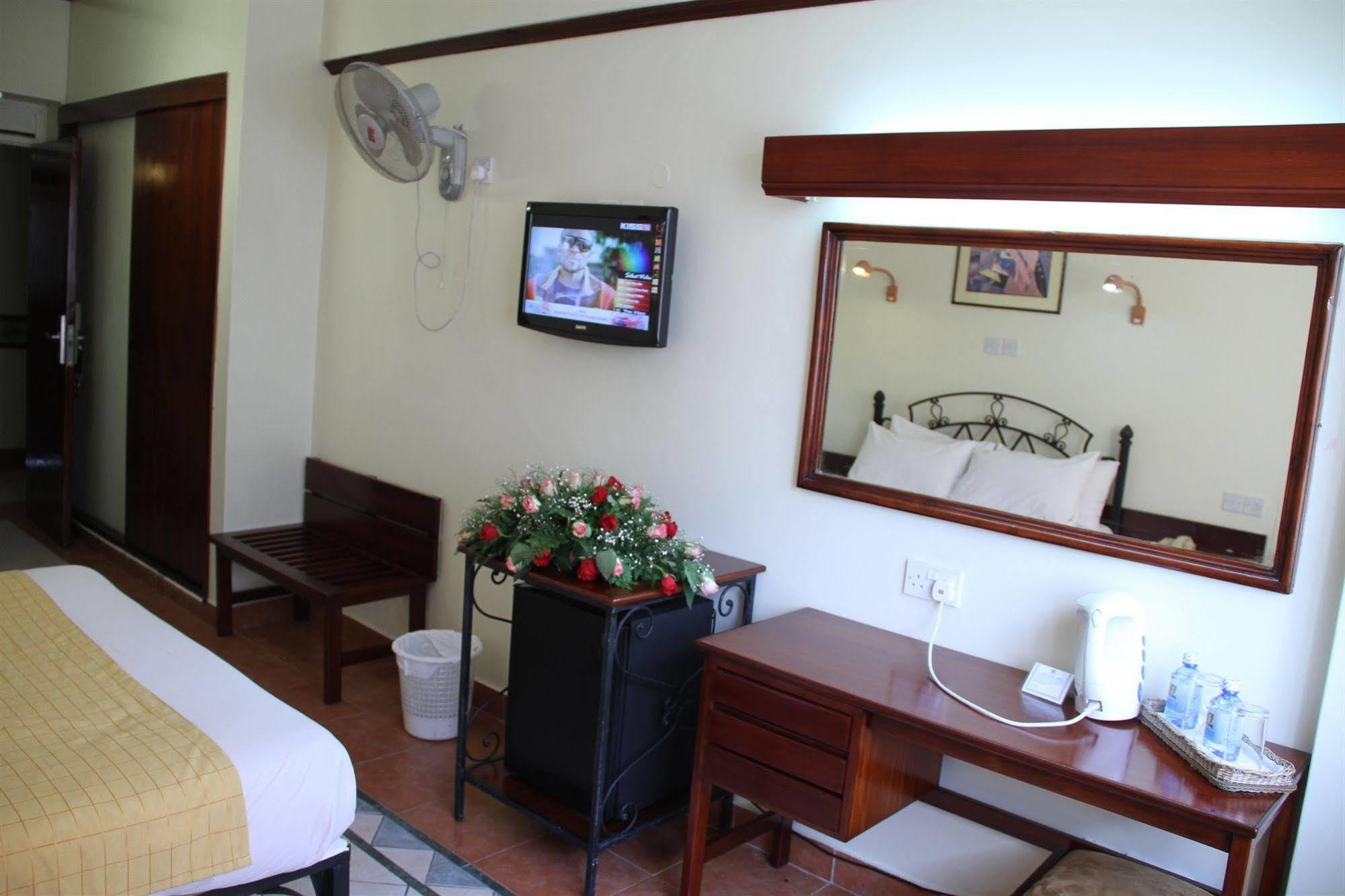 Sentrim 680 Hotel Nairobi Zewnętrze zdjęcie